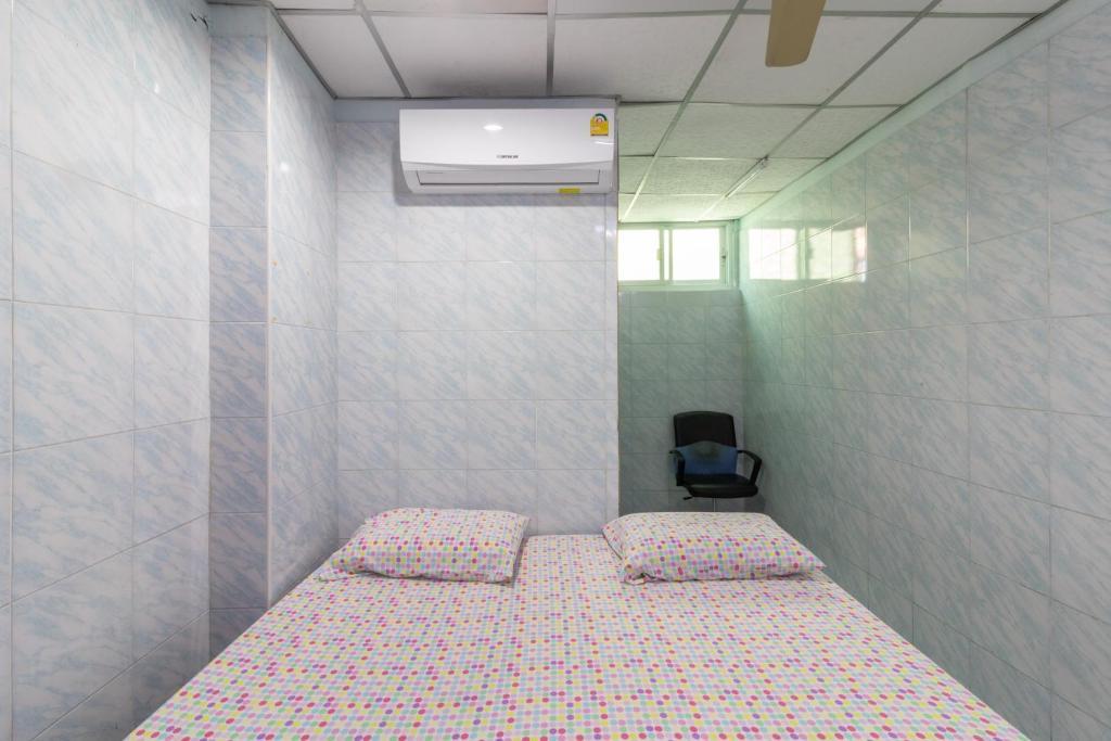 New Central Guesthouse Bangkok Dış mekan fotoğraf